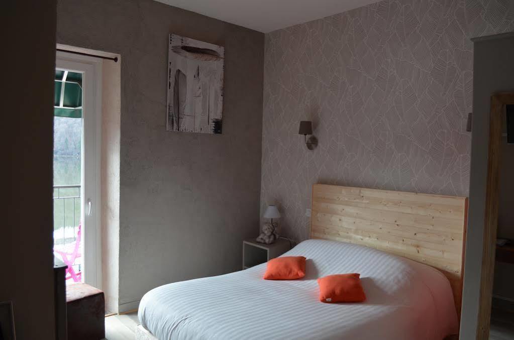 Hotel La Bonne Hotesse Chambon-sur-Lac